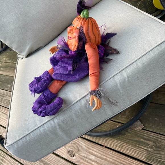 Katherine's Collection Wayne Kleski Whimsical Pumpkin Shelf Sitter - Picture 11 of 11